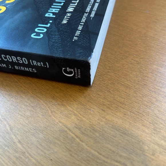 The Day After Roswell by retired Colonel Philip J. Corso and William J. Birnes - Picture 9 of 9